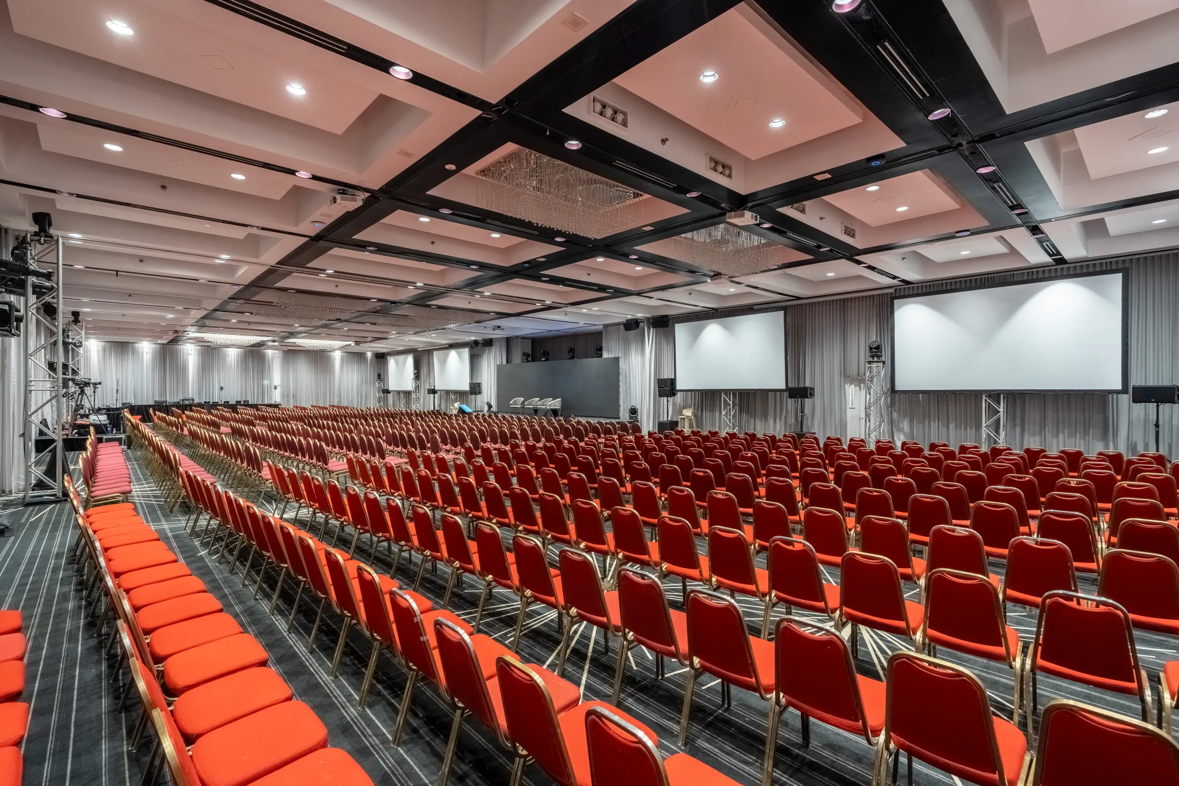 Vue d'ensemble d'une conférence au Plaza Centre-Ville