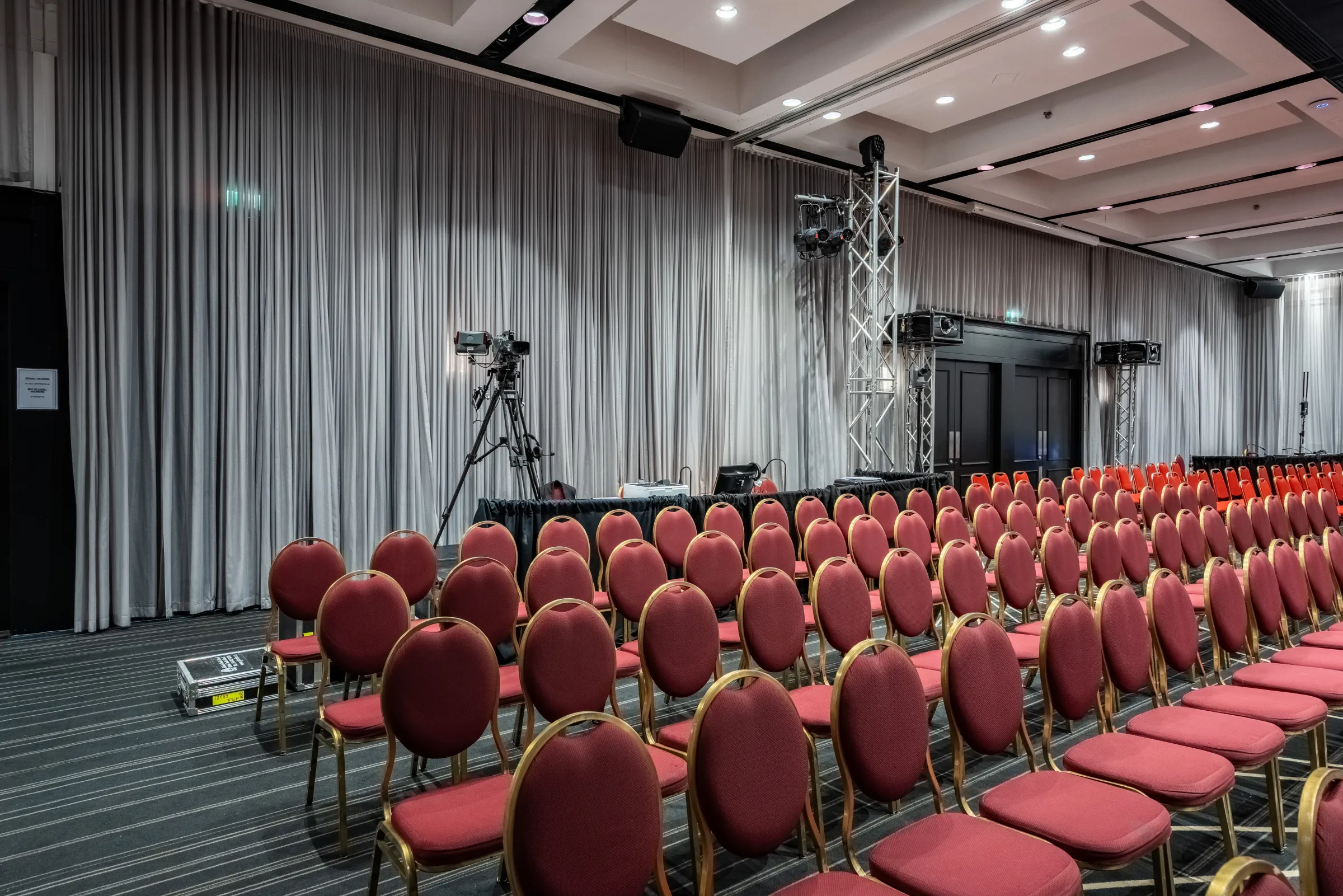 Équipement de captation dans une salle de conférence